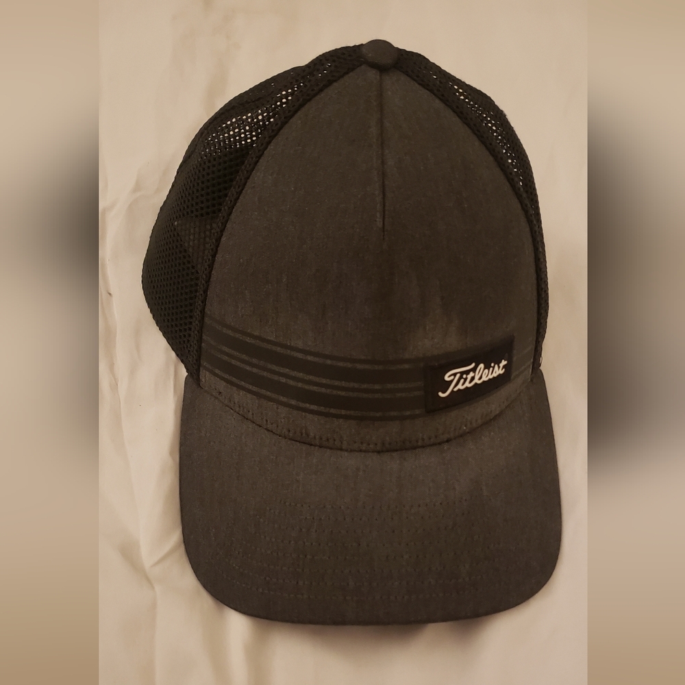 Titleist Black Mesh Cap